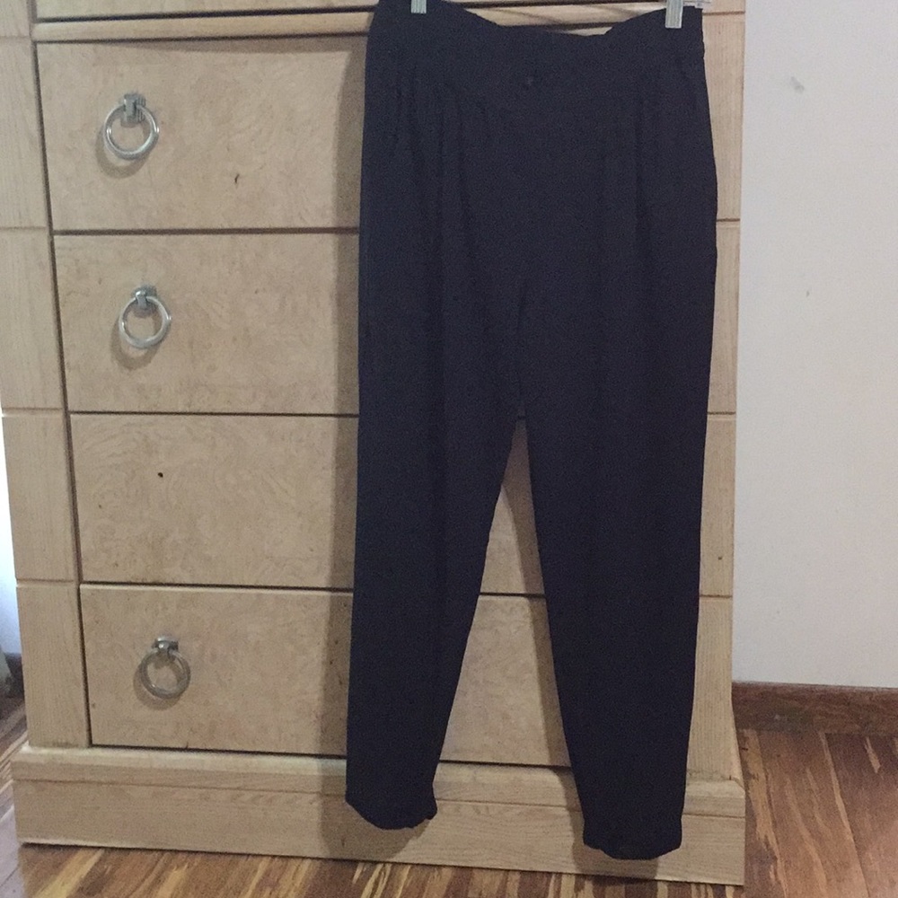 Black Zara basic dressy pants.😼